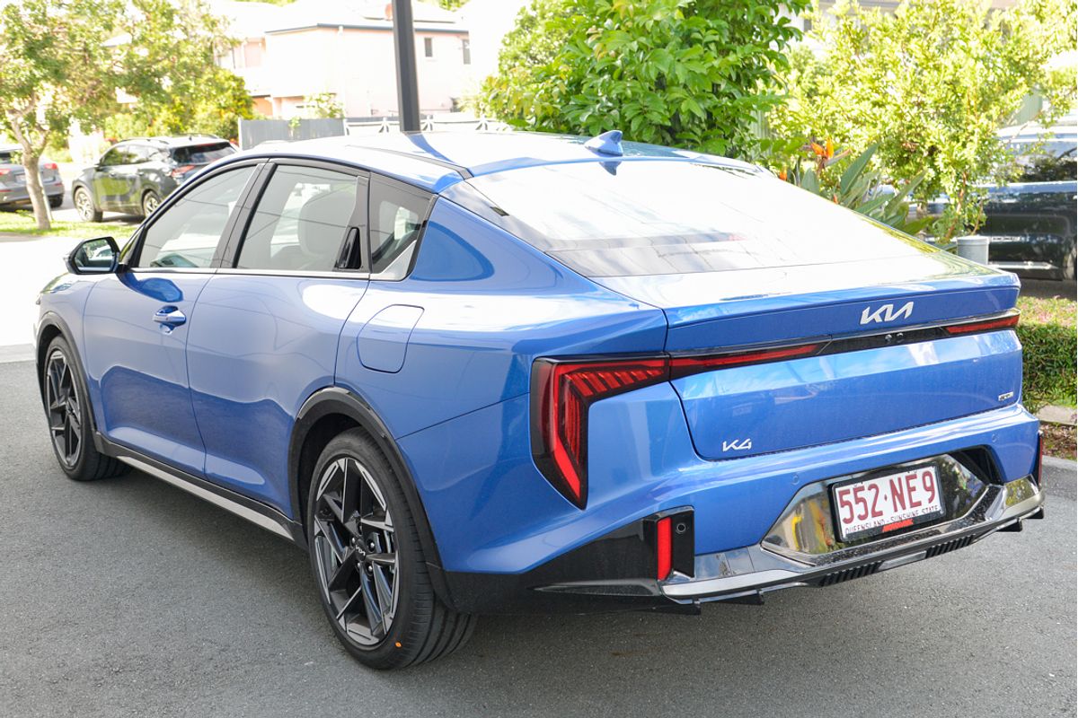 2024 Kia K4 GT-Line CL4m
