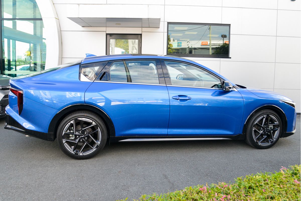 2024 Kia K4 GT-Line CL4m