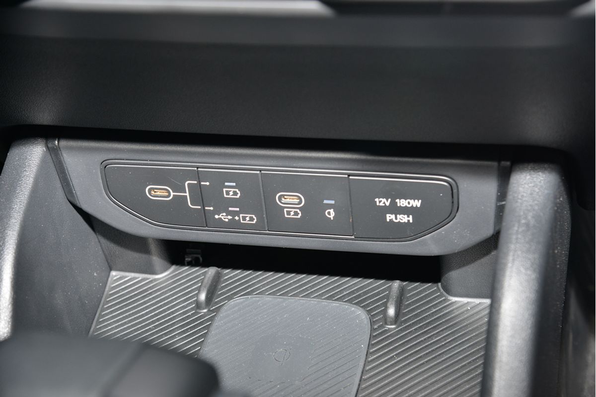2024 Kia K4 GT-Line CL4m