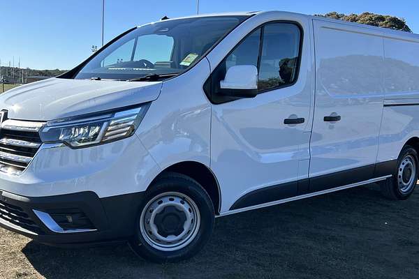2025 Renault Trafic Premium X82 LWB