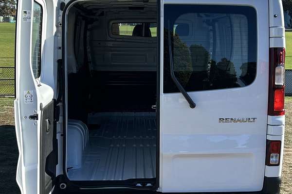 2025 Renault Trafic Premium X82 LWB