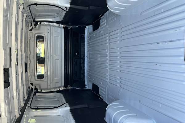 2025 Renault Trafic Premium X82 LWB