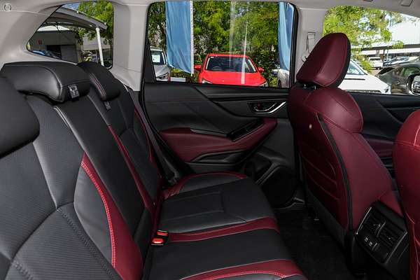 2025 Subaru Forester STI Sport S5