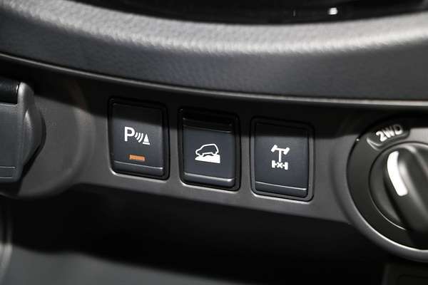 2024 Nissan Navara ST D23 4X4