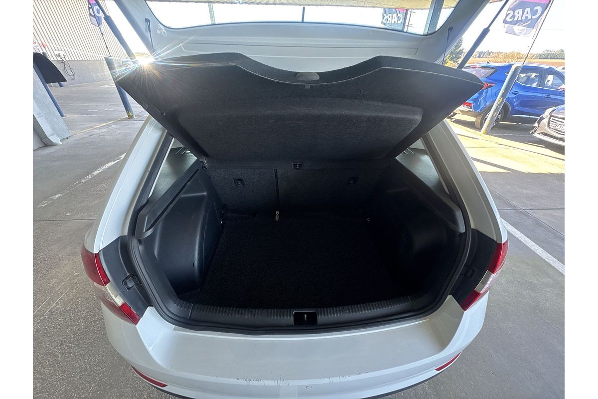 2014 SKODA Rapid Ambition NH