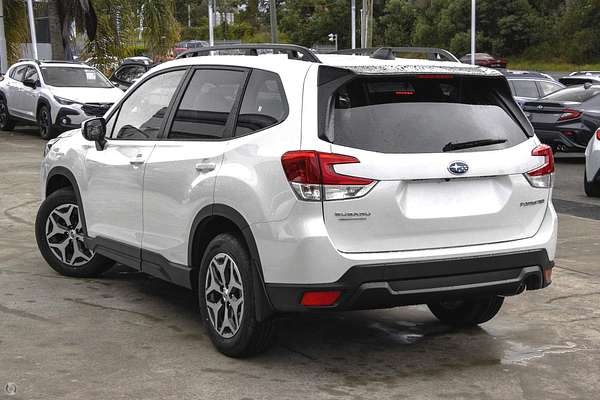 2025 Subaru Forester 2.5i Luxury Special Edition S5
