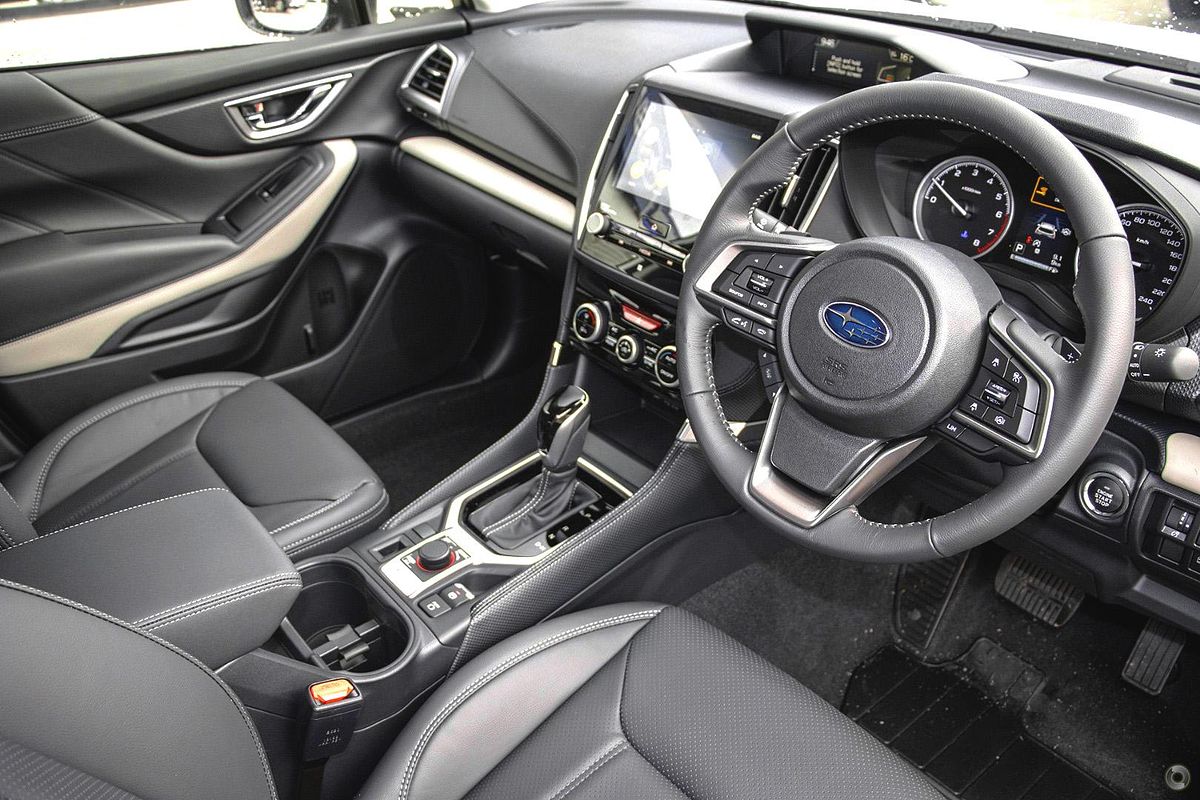 2025 Subaru Forester 2.5i Luxury Special Edition S5