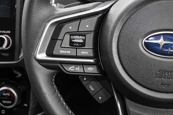 2025 Subaru Forester 2.5i Luxury Special Edition S5