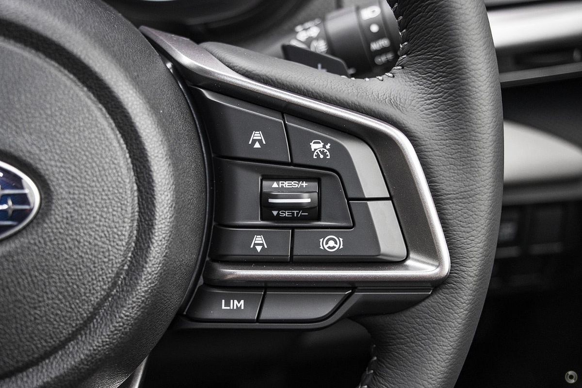 2025 Subaru Forester 2.5i Luxury Special Edition S5