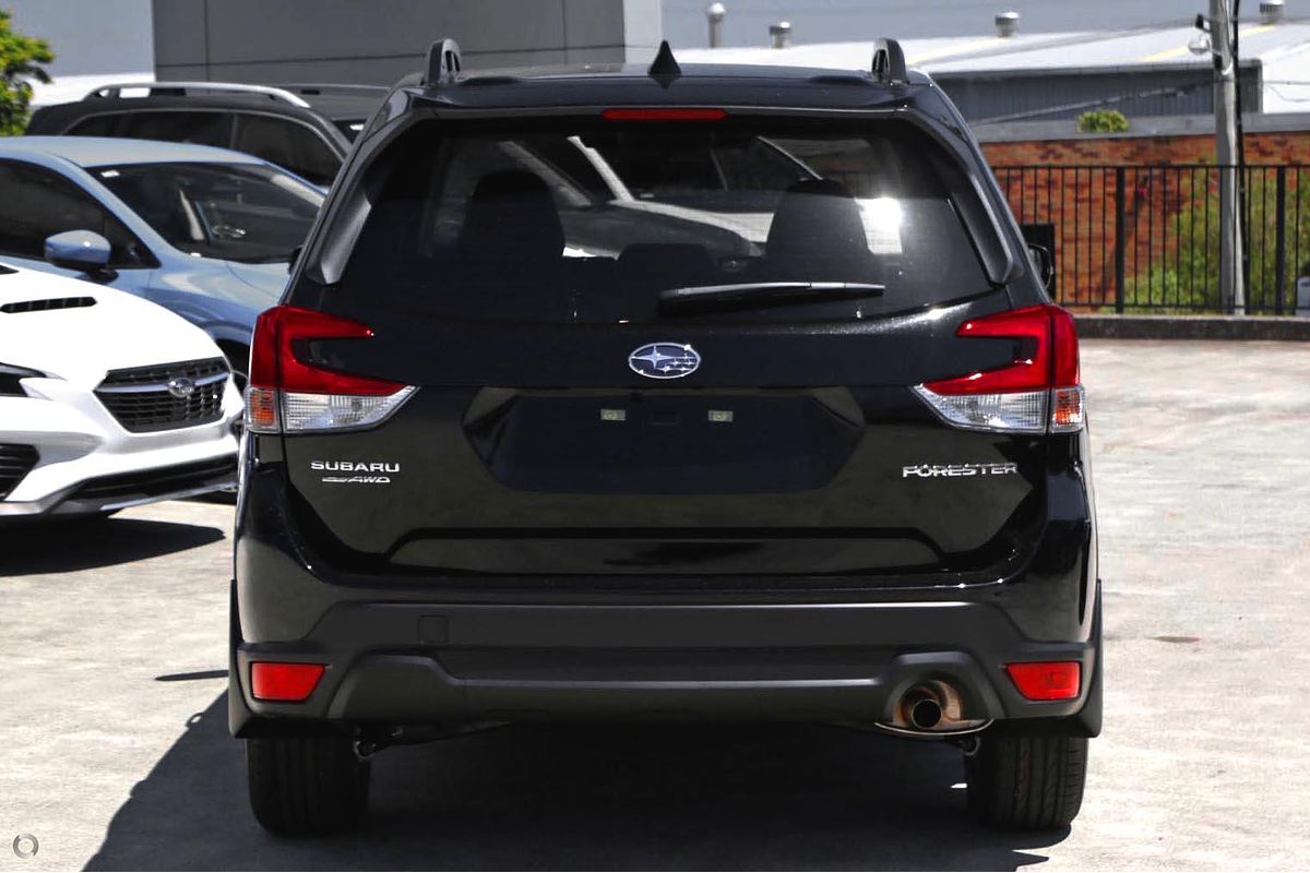 2025 Subaru Forester 2.5i Luxury Special Edition S5