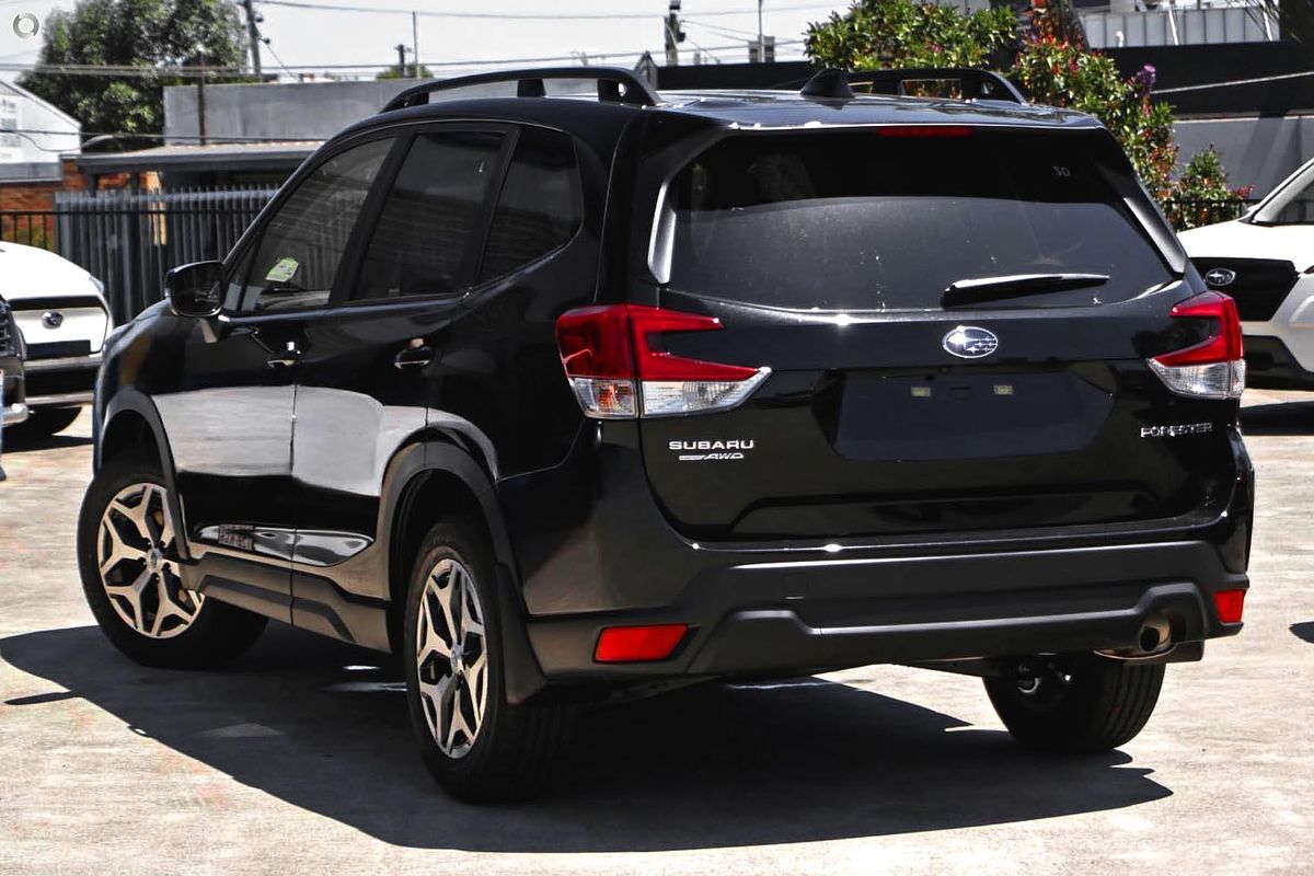 2025 Subaru Forester 2.5i Luxury Special Edition S5