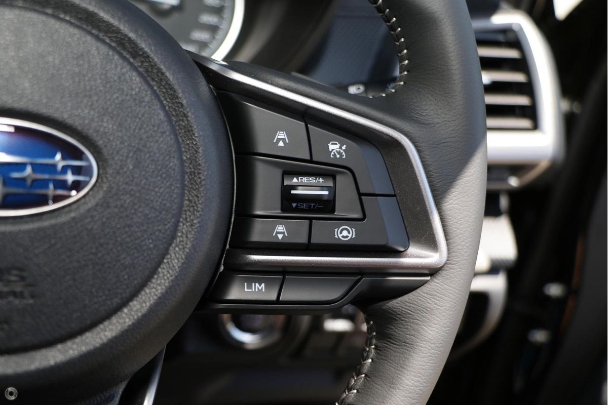 2025 Subaru Forester 2.5i Luxury Special Edition S5