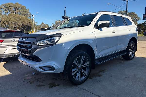 2023 Isuzu MU-X LS-T