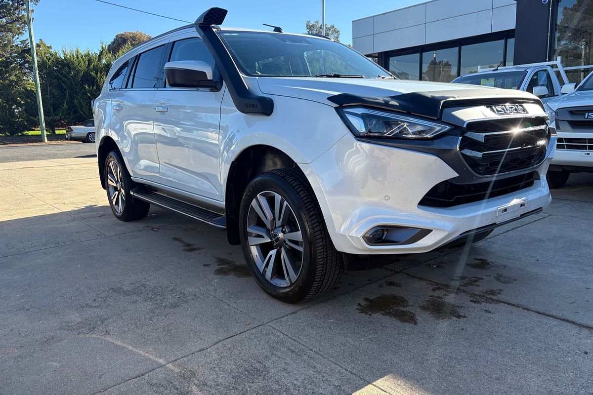 2023 Isuzu MU-X LS-T