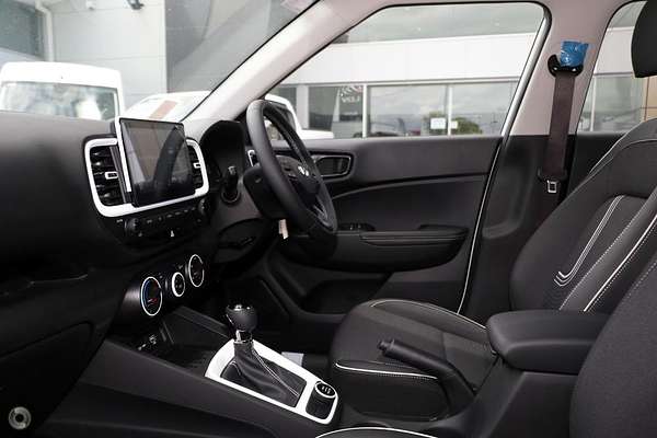 2025 Hyundai Venue Active QX.V5
