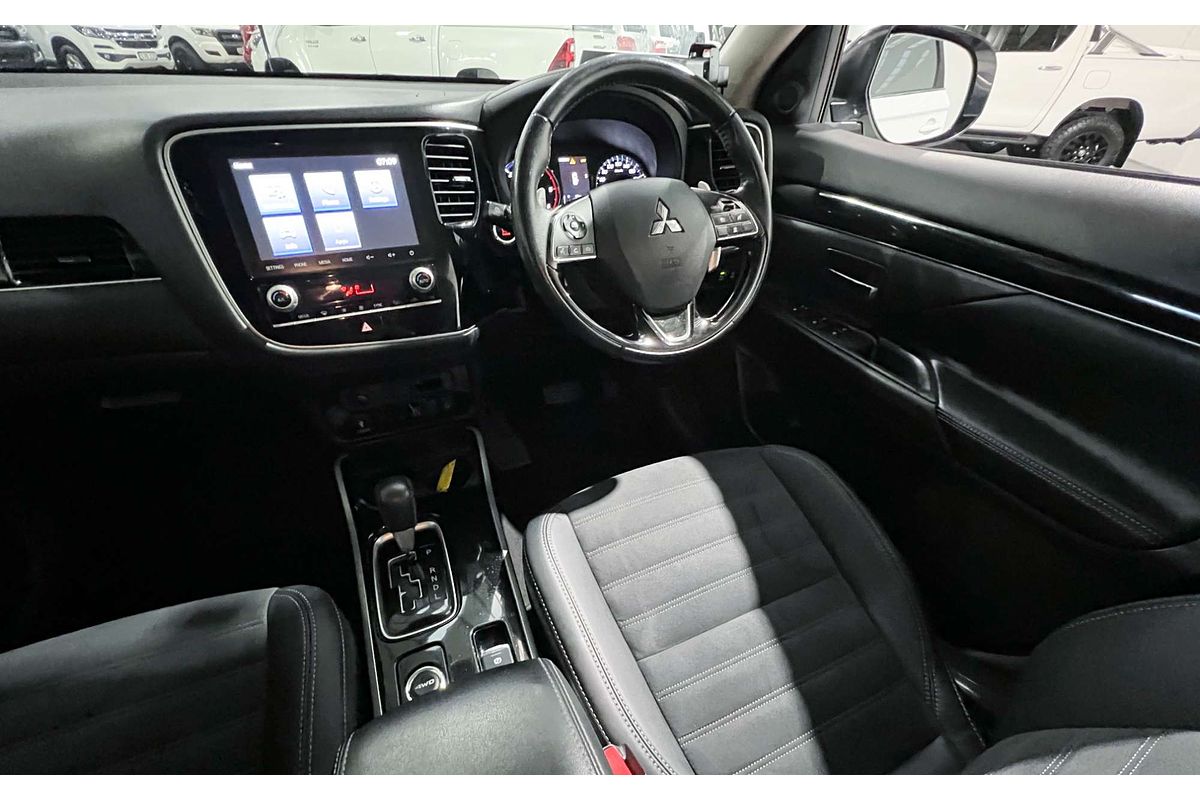 2020 Mitsubishi Outlander LS ZL