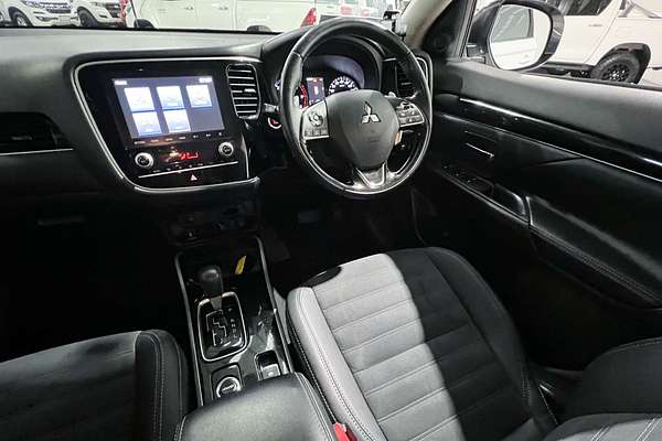 2020 Mitsubishi Outlander LS ZL