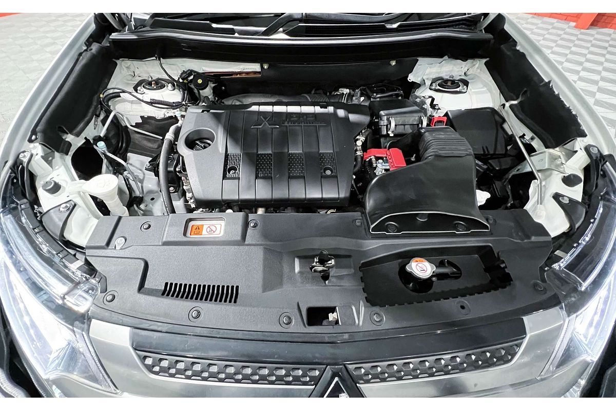 2020 Mitsubishi Outlander LS ZL