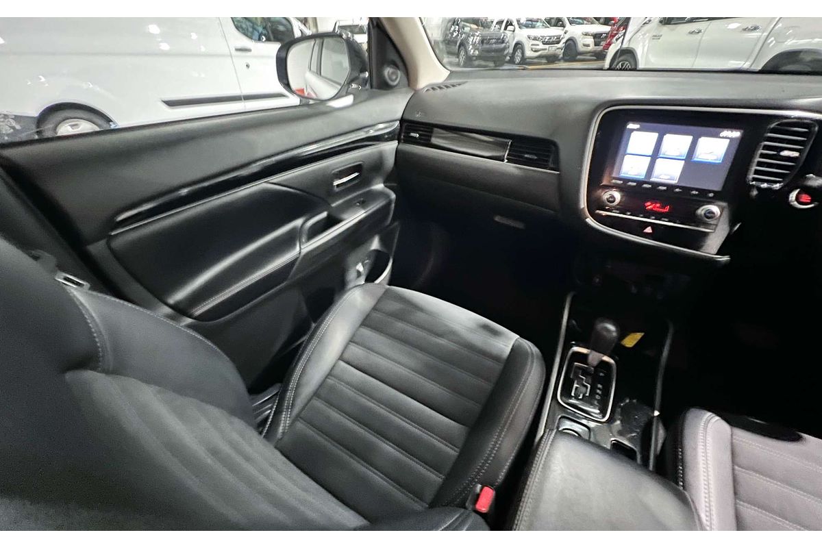2020 Mitsubishi Outlander LS ZL