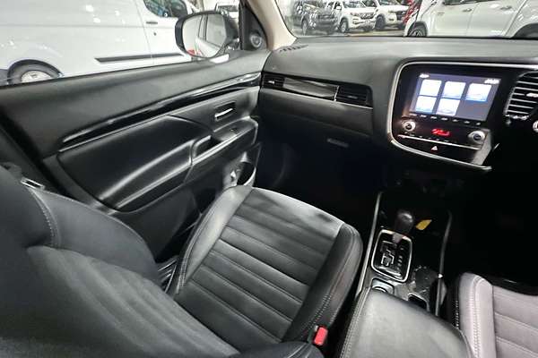 2020 Mitsubishi Outlander LS ZL