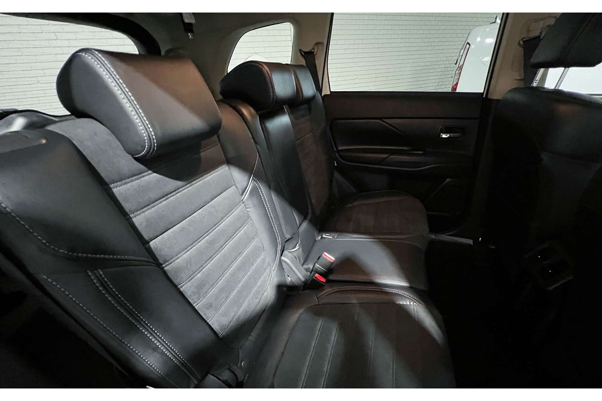 2020 Mitsubishi Outlander LS ZL