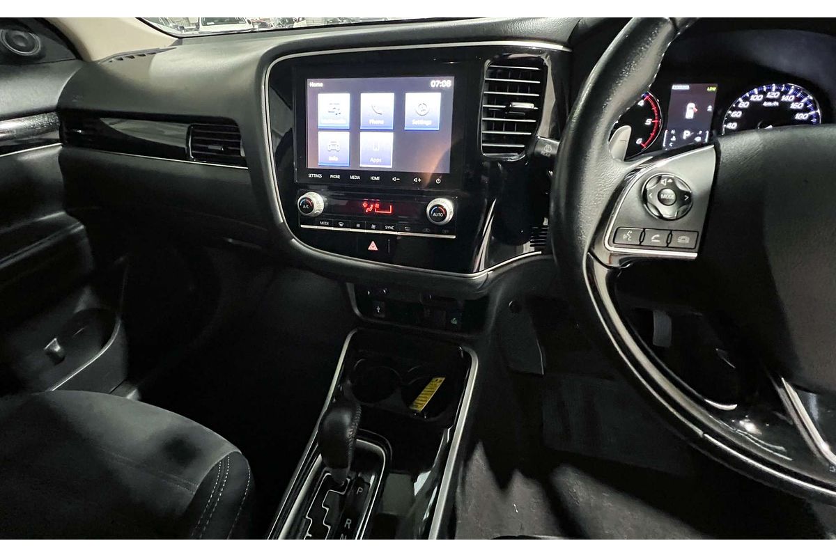 2020 Mitsubishi Outlander LS ZL