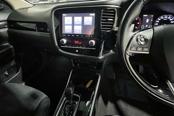 2020 Mitsubishi Outlander LS ZL