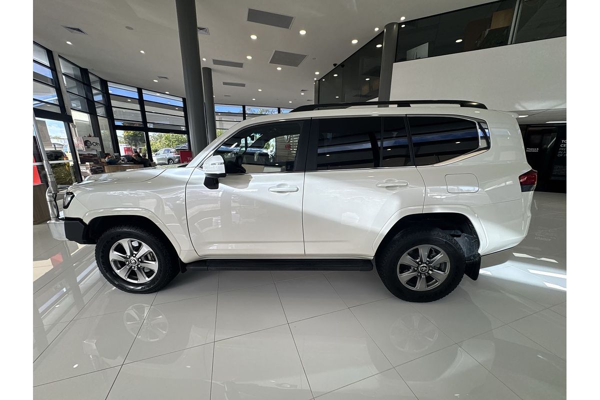 2022 Toyota Landcruiser VX FJA300R
