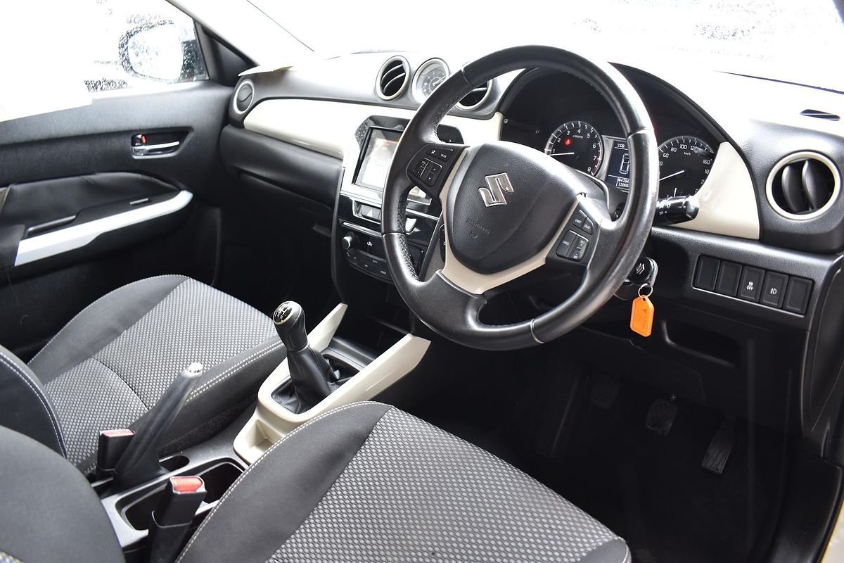 2016 Suzuki Vitara RT-S LY