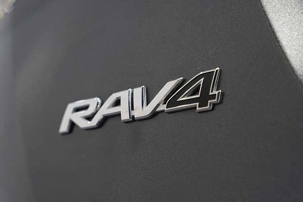 2018 Toyota RAV4 GXL ZSA42R