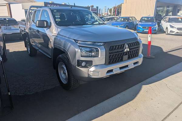 2025 Mitsubishi Triton GLX MV 4X4