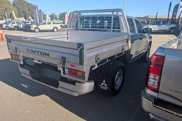 2025 Mitsubishi Triton GLX MV 4X4