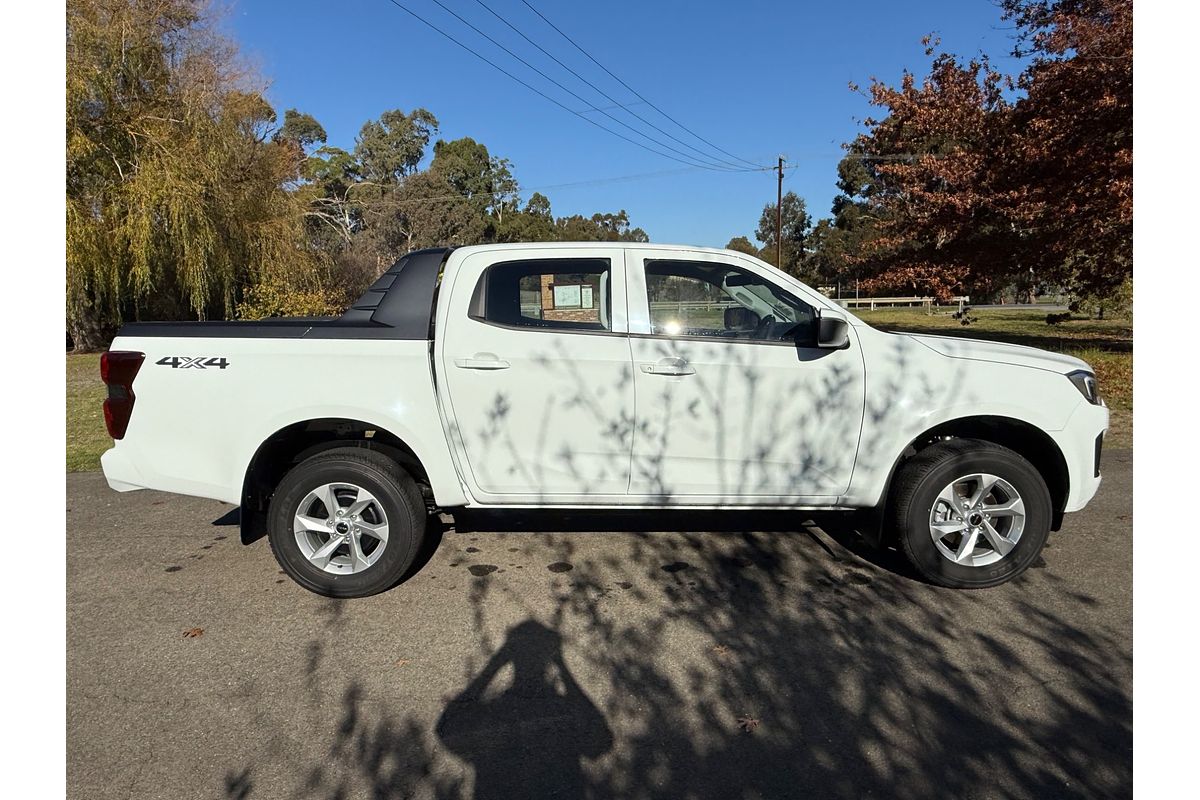 2024 Isuzu D-MAX LS-M 4X4