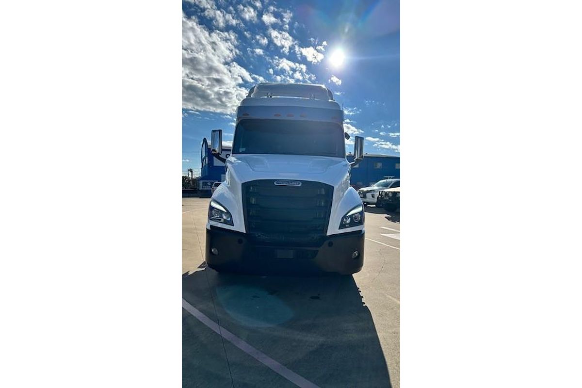 2023 Freightliner Cascadia 116