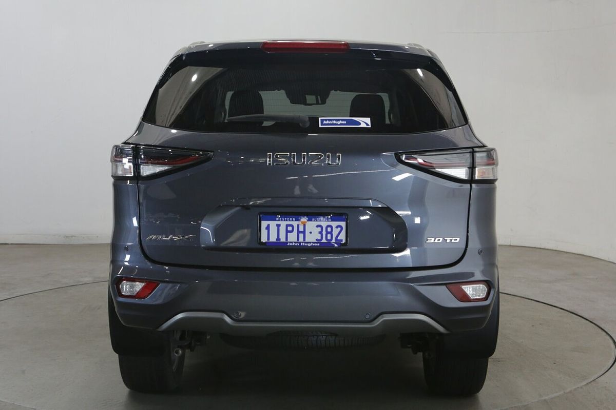 2022 Isuzu MU-X LS-T