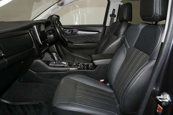 2022 Isuzu MU-X LS-T