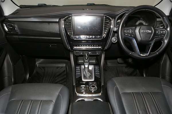 2022 Isuzu MU-X LS-T