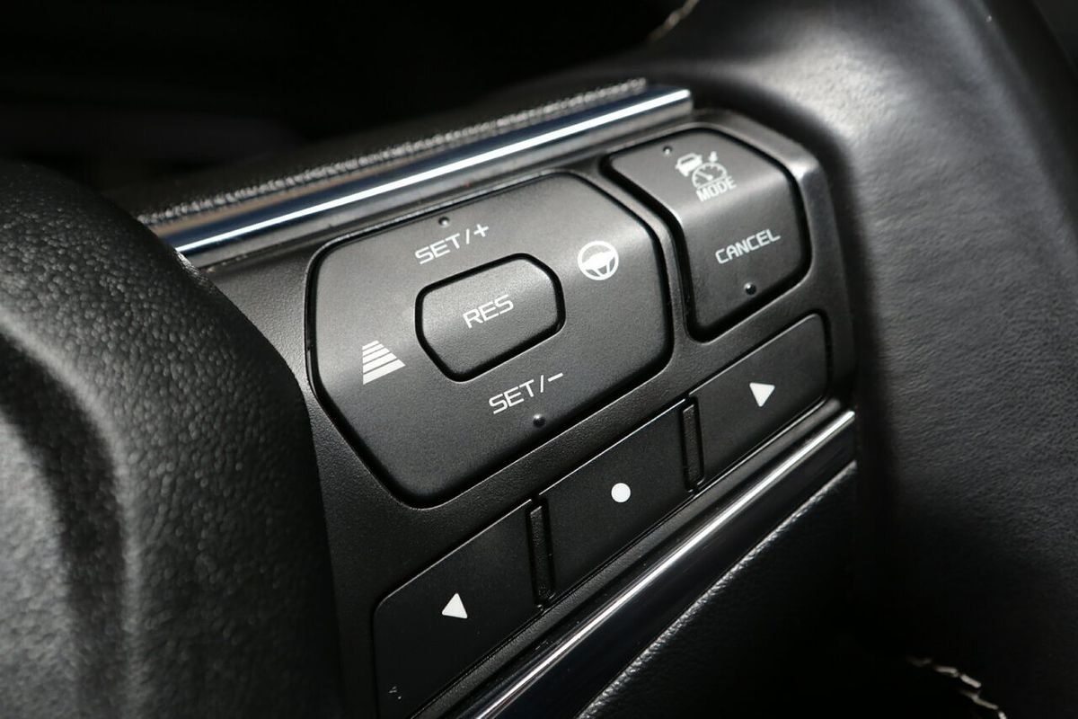 2022 Isuzu MU-X LS-T