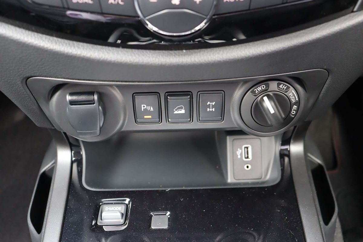 2024 Nissan Navara PRO-4X Warrior D23 4X4