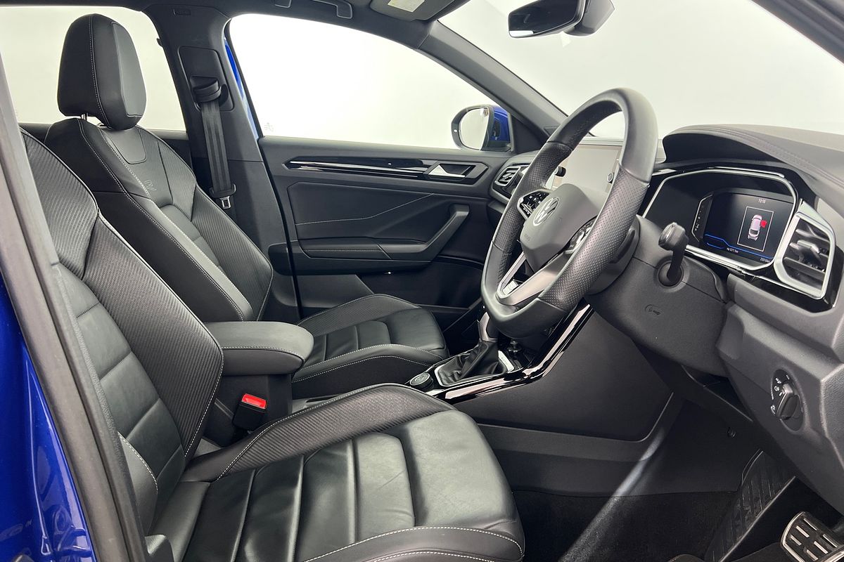 2023 Volkswagen T-Roc 140TSI R-Line D11