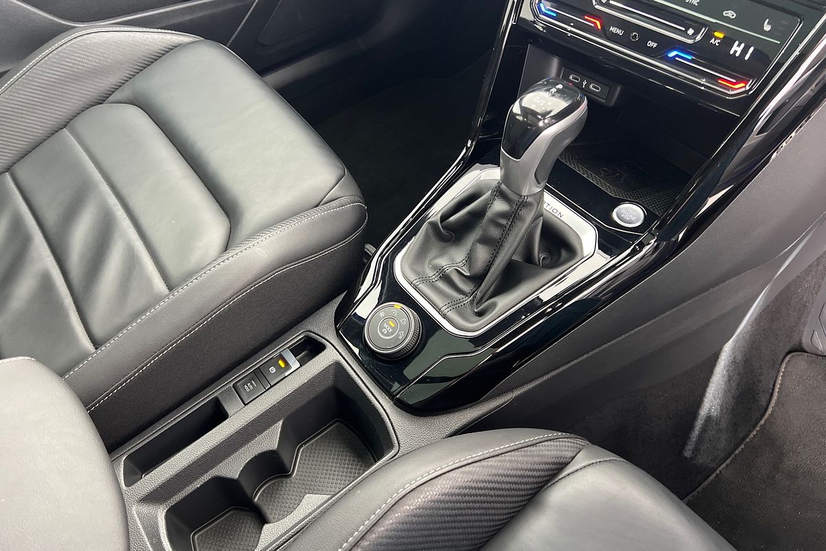 2023 Volkswagen T-Roc 140TSI R-Line D11