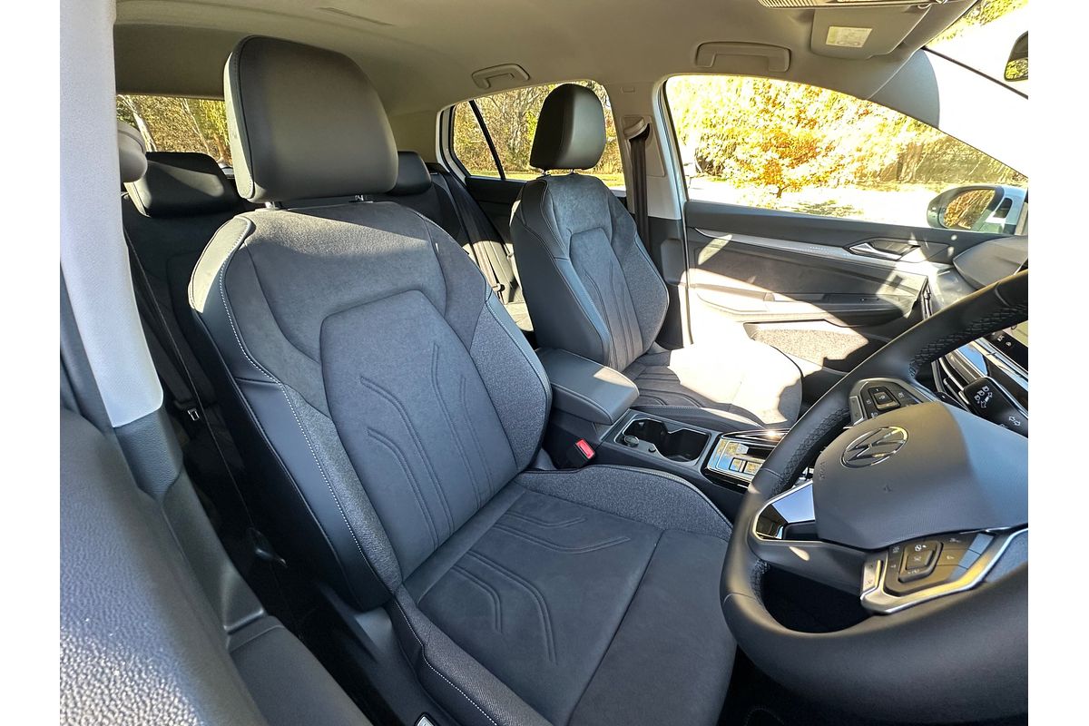 2025 Volkswagen Golf 110TSI Style 8.5