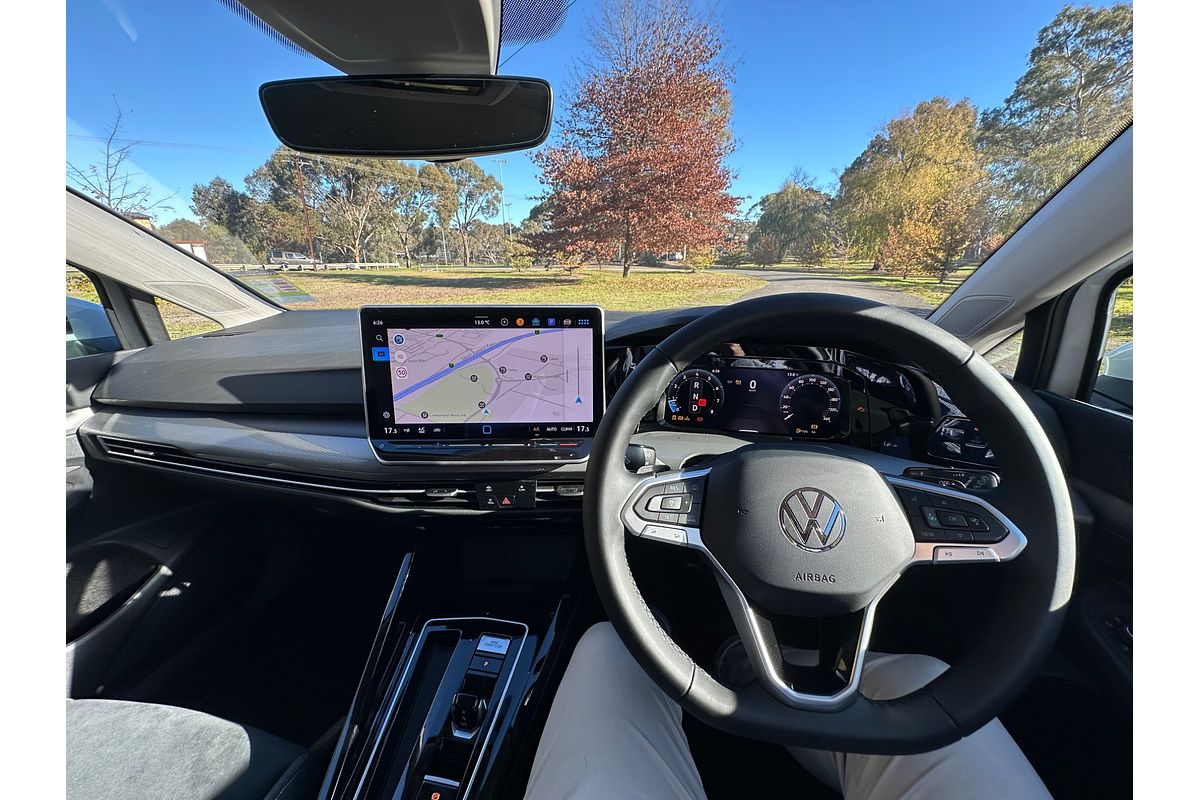 2025 Volkswagen Golf 110TSI Style 8.5