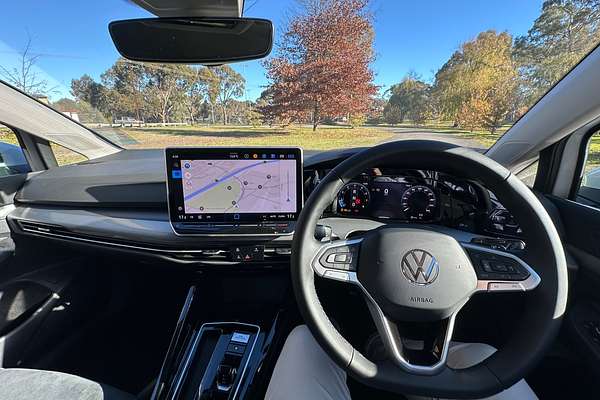 2025 Volkswagen Golf 110TSI Style 8.5