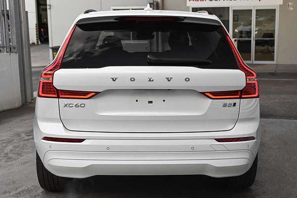 2024 Volvo XC60 Plus B5