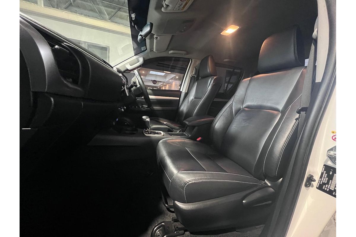 2017 Toyota Hilux SR5 GUN126R 4X4