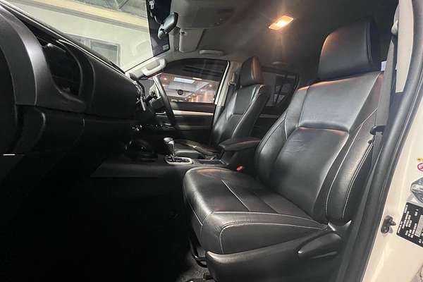 2017 Toyota Hilux SR5 GUN126R 4X4