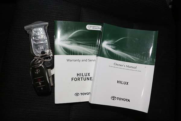 2021 Toyota Hilux SR5 GUN126R 4X4
