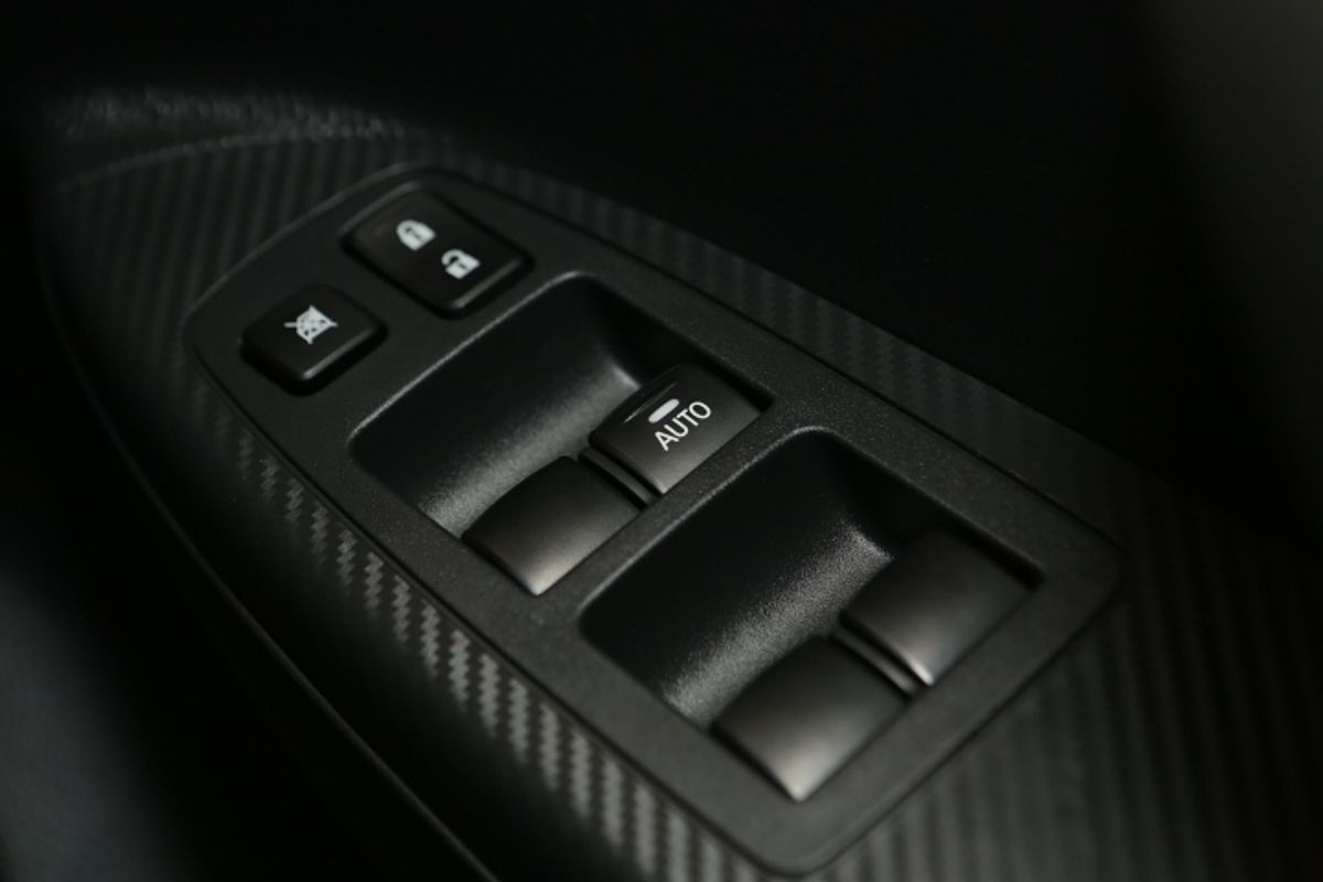 2024 Mitsubishi Eclipse Cross ES YB