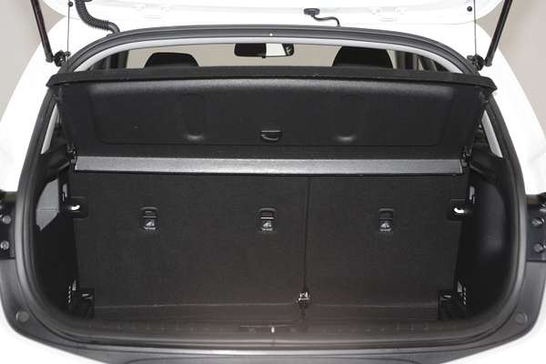 2023 Kia Stonic S YB